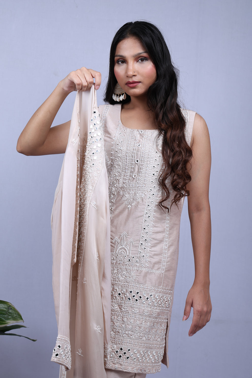 off-white Sleveless Kurta Set with Dupatta